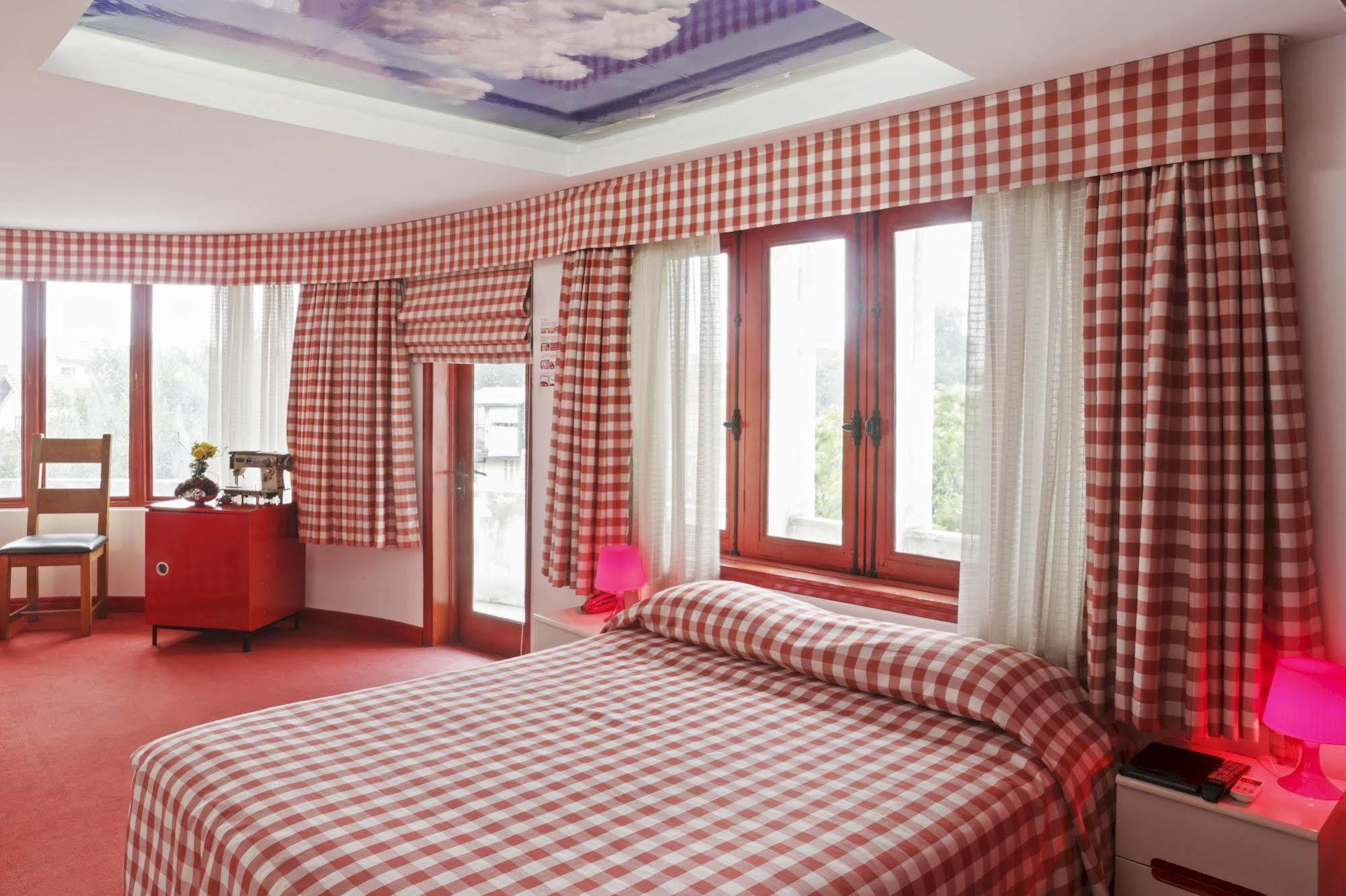 Hotel Thang Long Espana