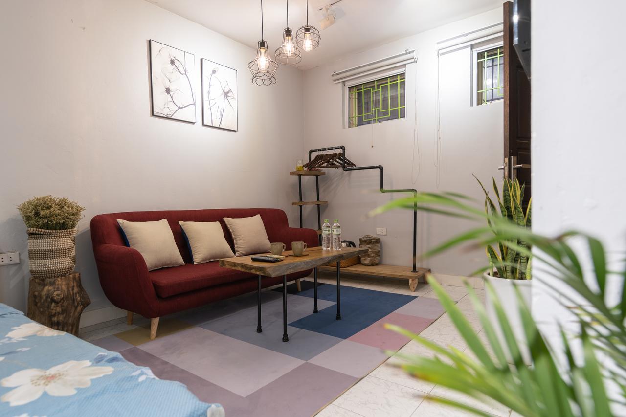 Hola House Homestay