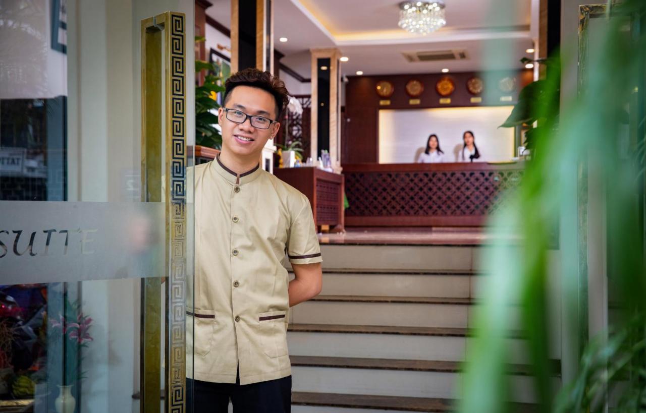 La Hotel Hanoi