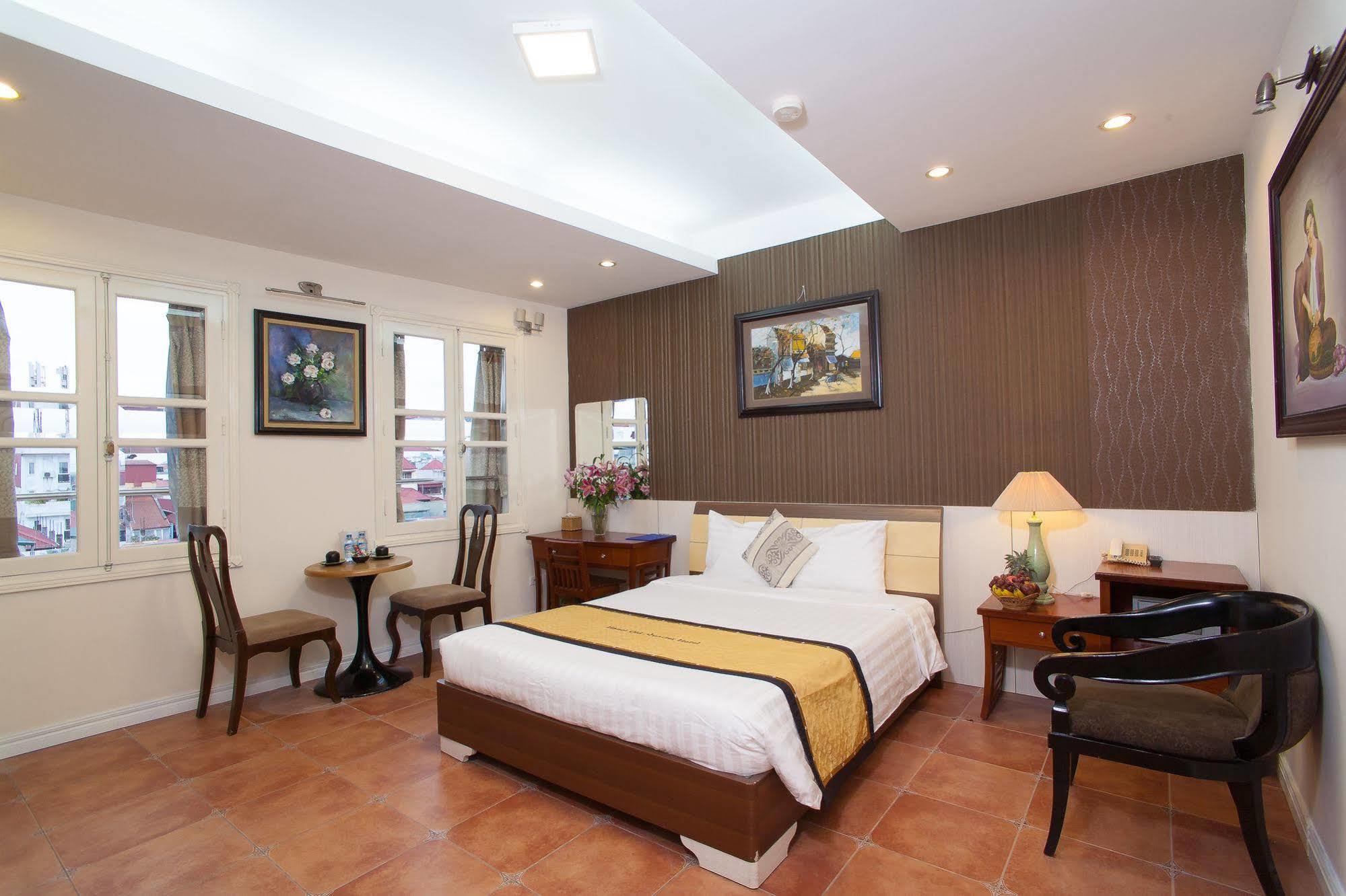 Old Quarter 3* Hanoi