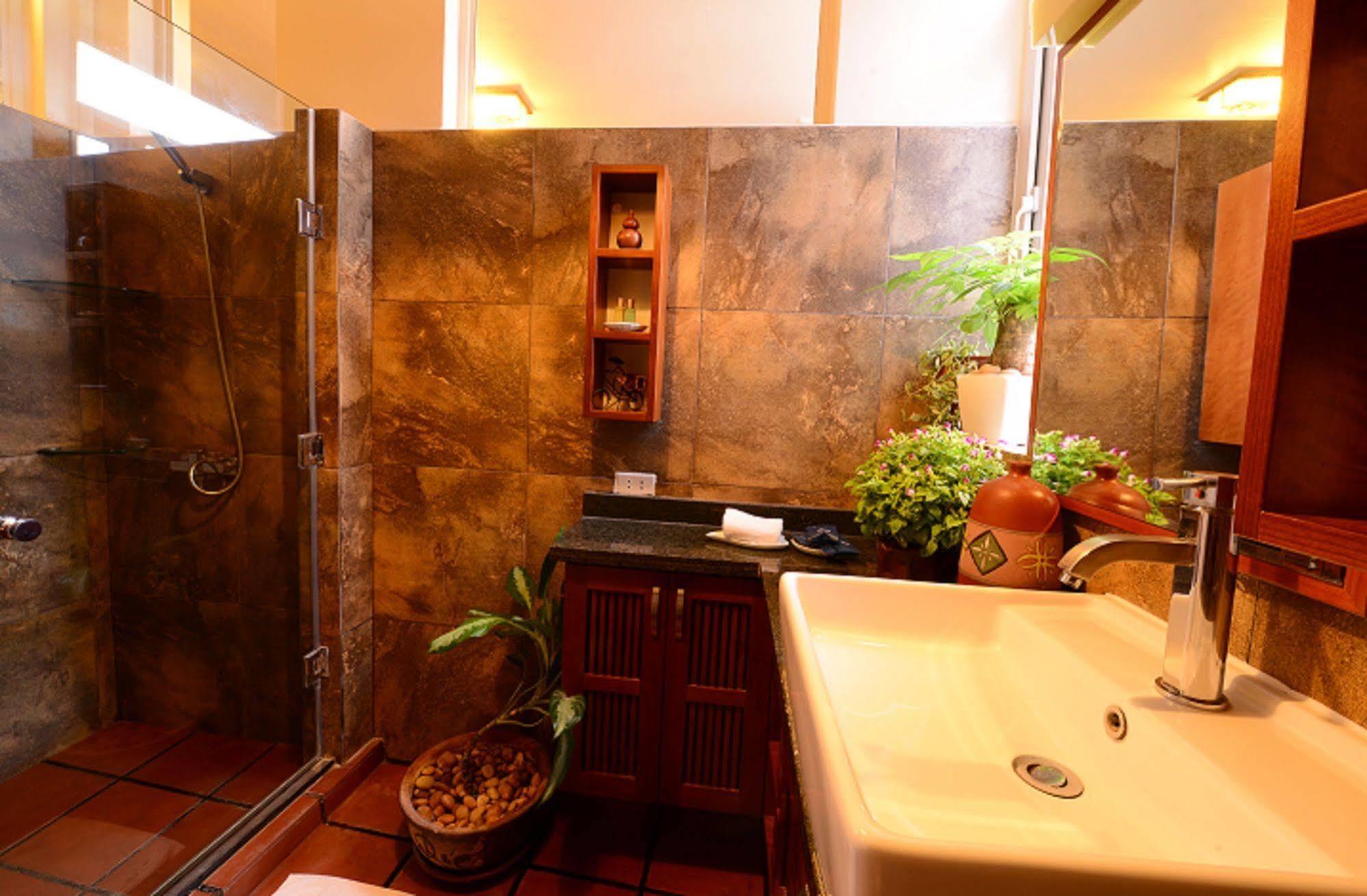 Artisan Boutique 3*