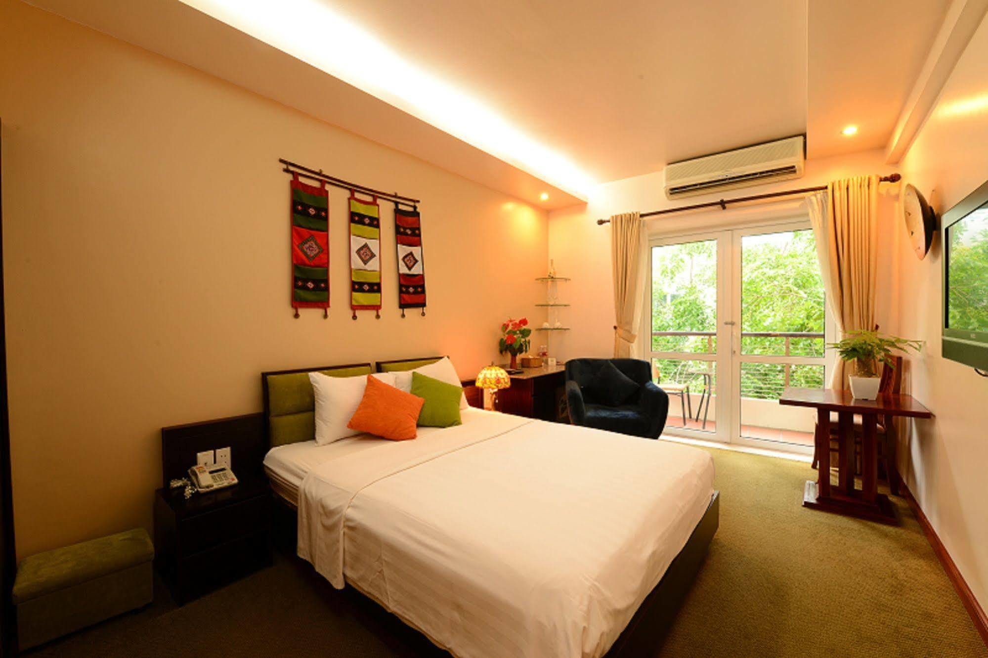 Artisan Boutique Hotel 3*