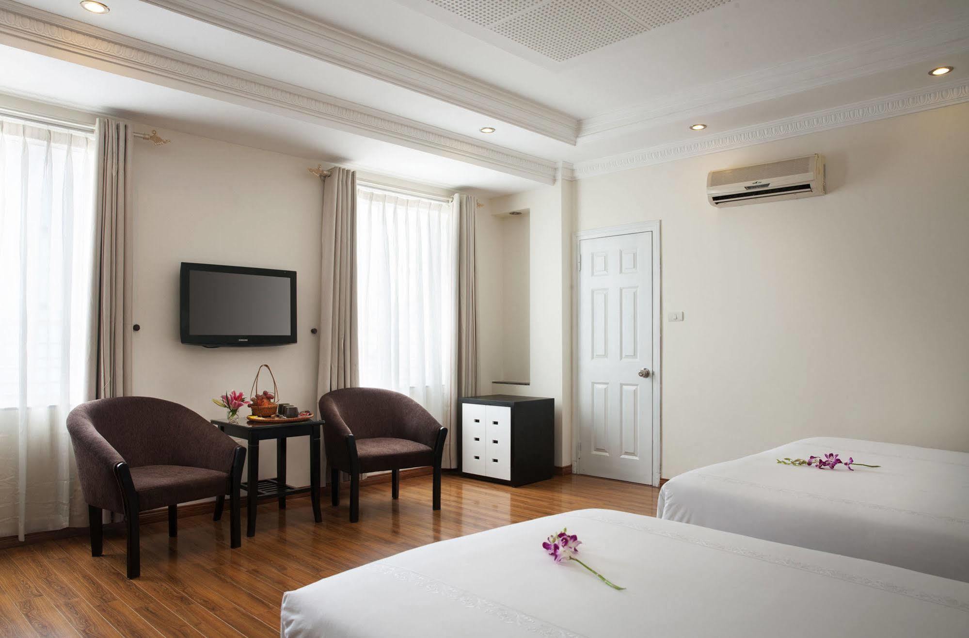 Serenity Hotel 3*