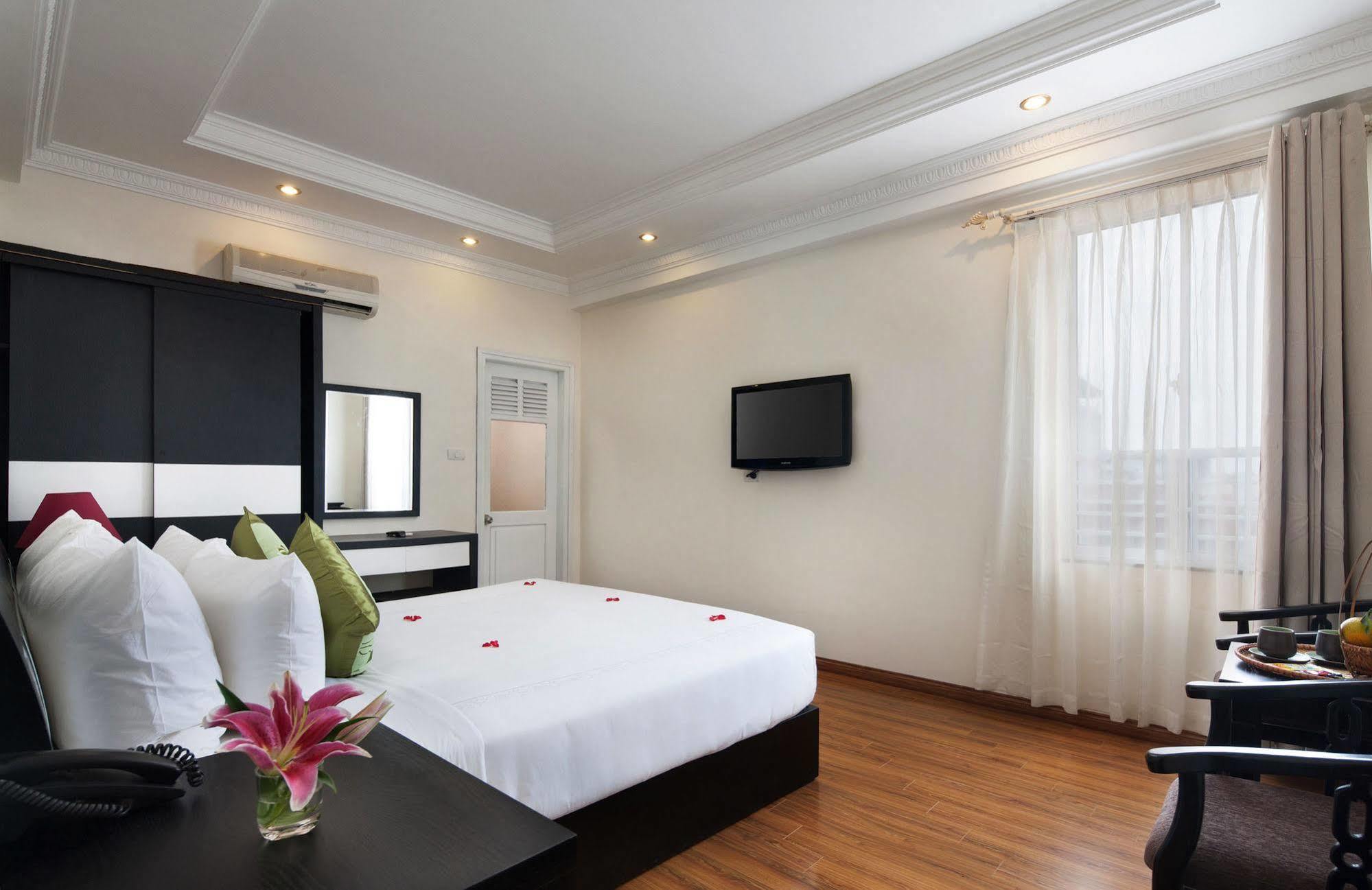 Serenity Hotel