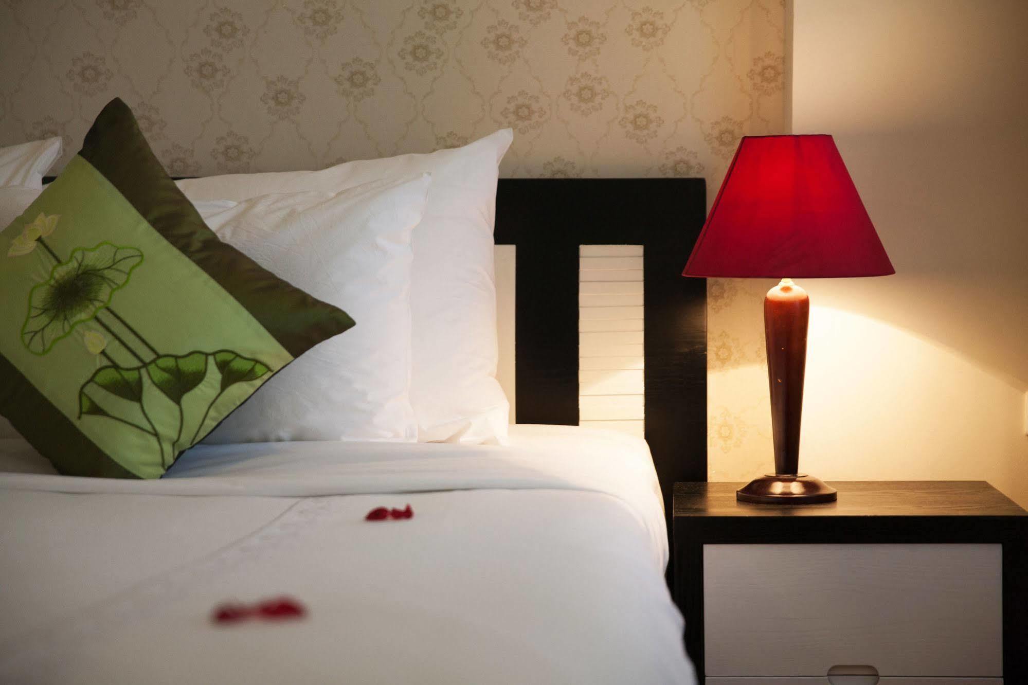 Serenity Hotel