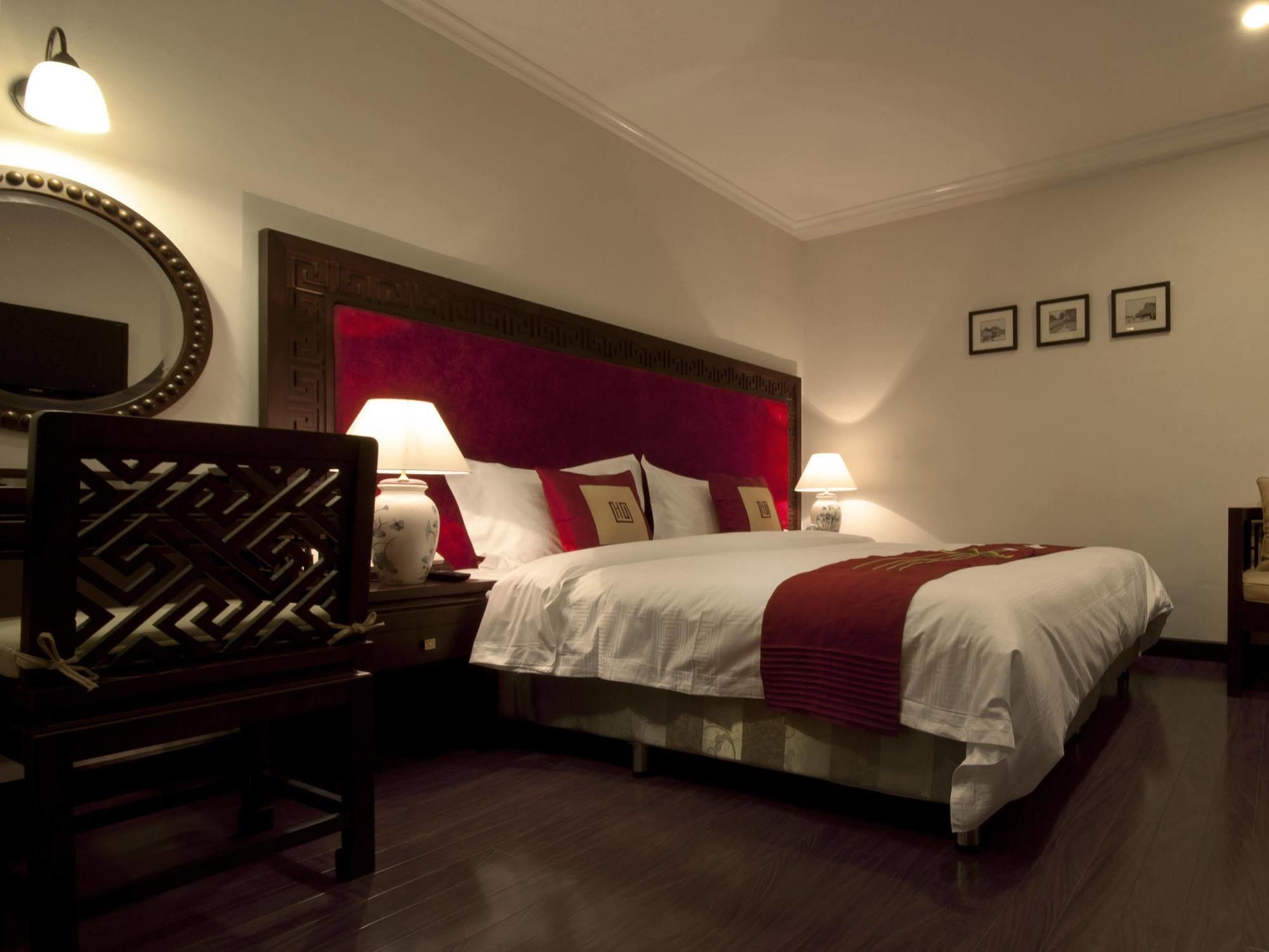 Au Coeur D'hanoi Boutique 3*