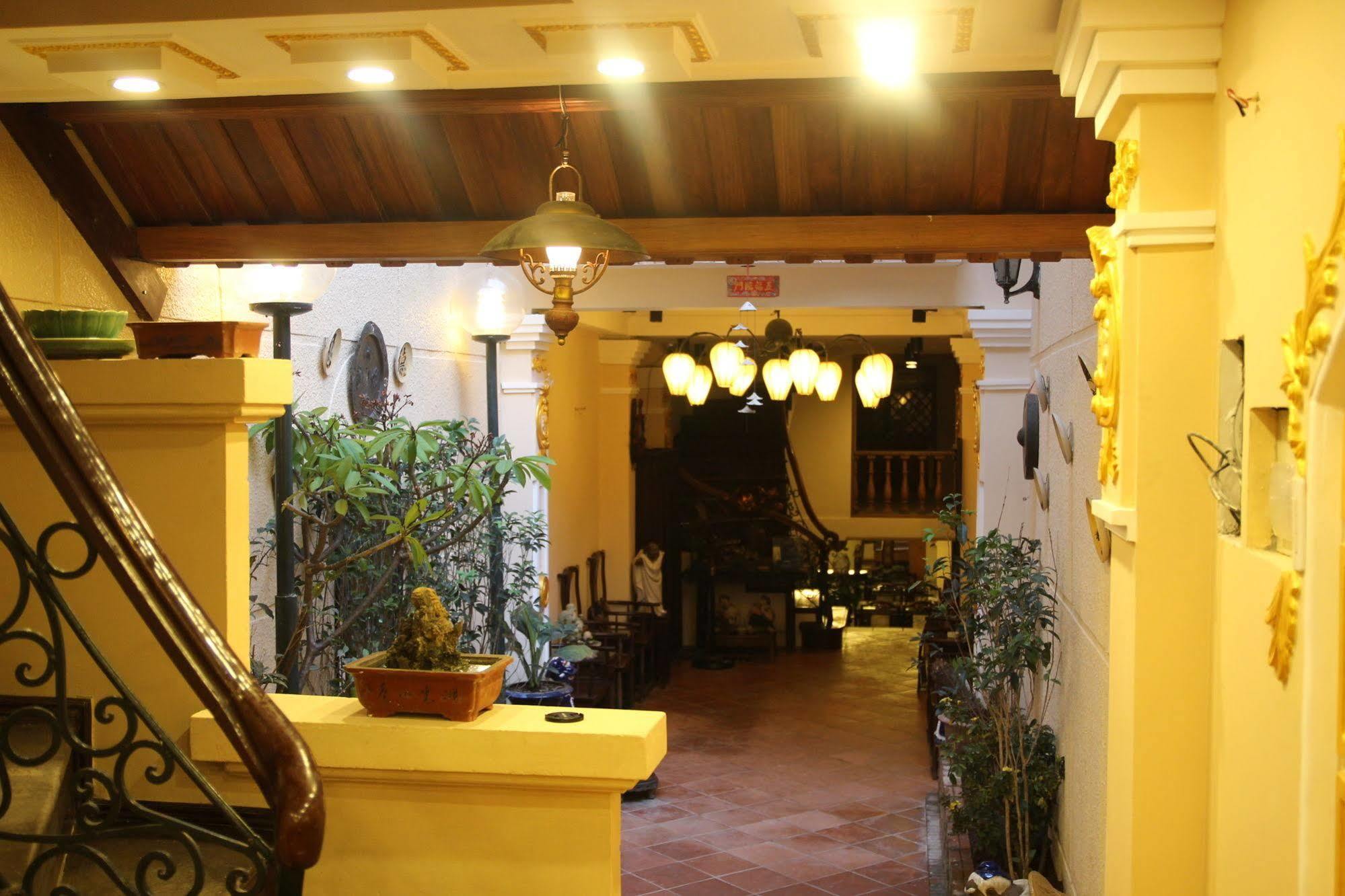 Hotel Classic Street 4*