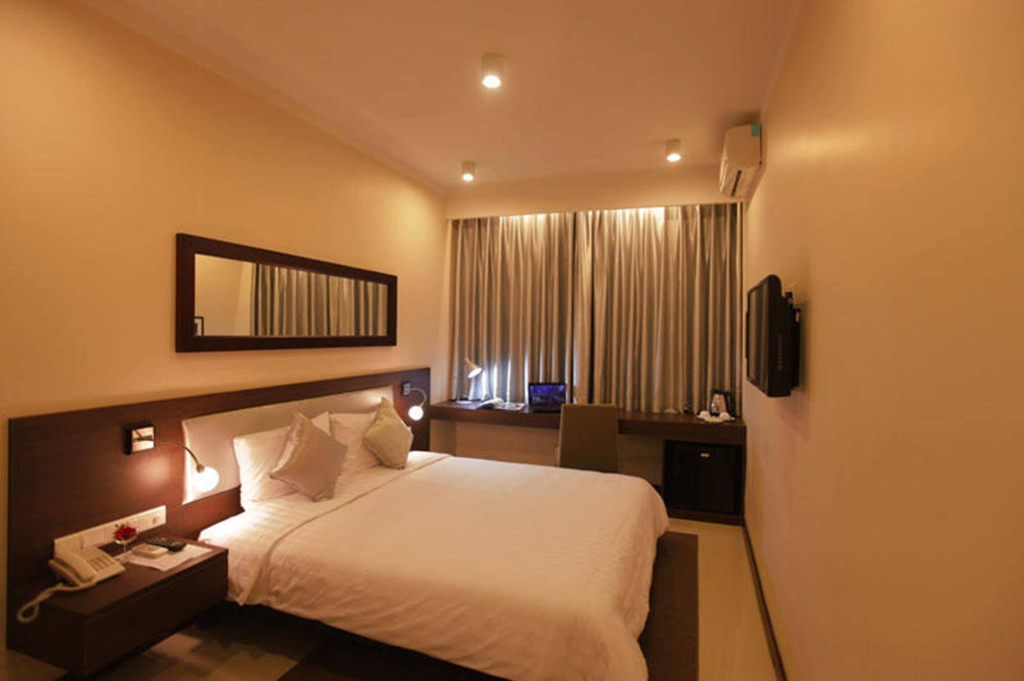 Hong Ha 3*