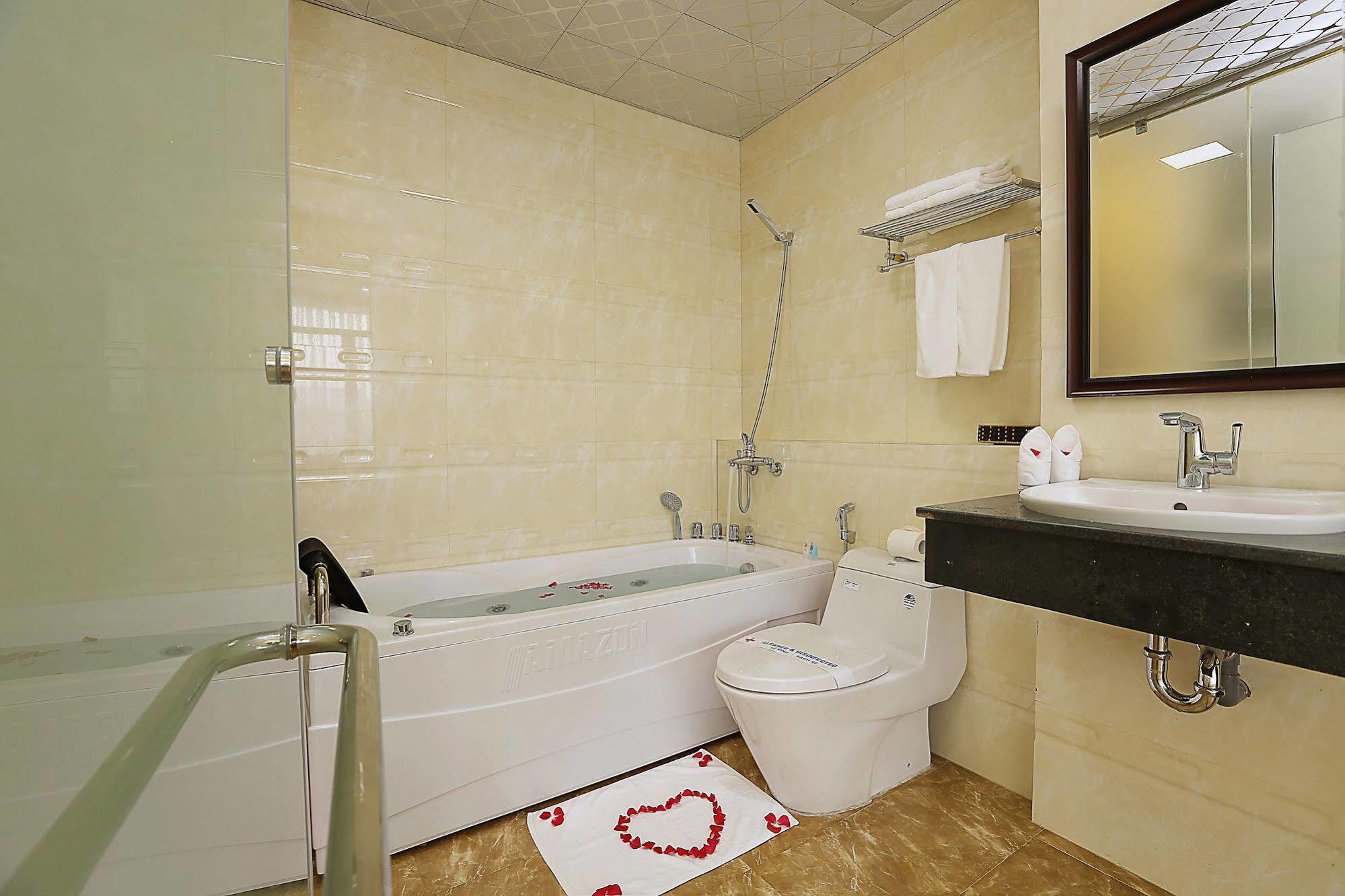 Chic Boutique 3* Hanoi