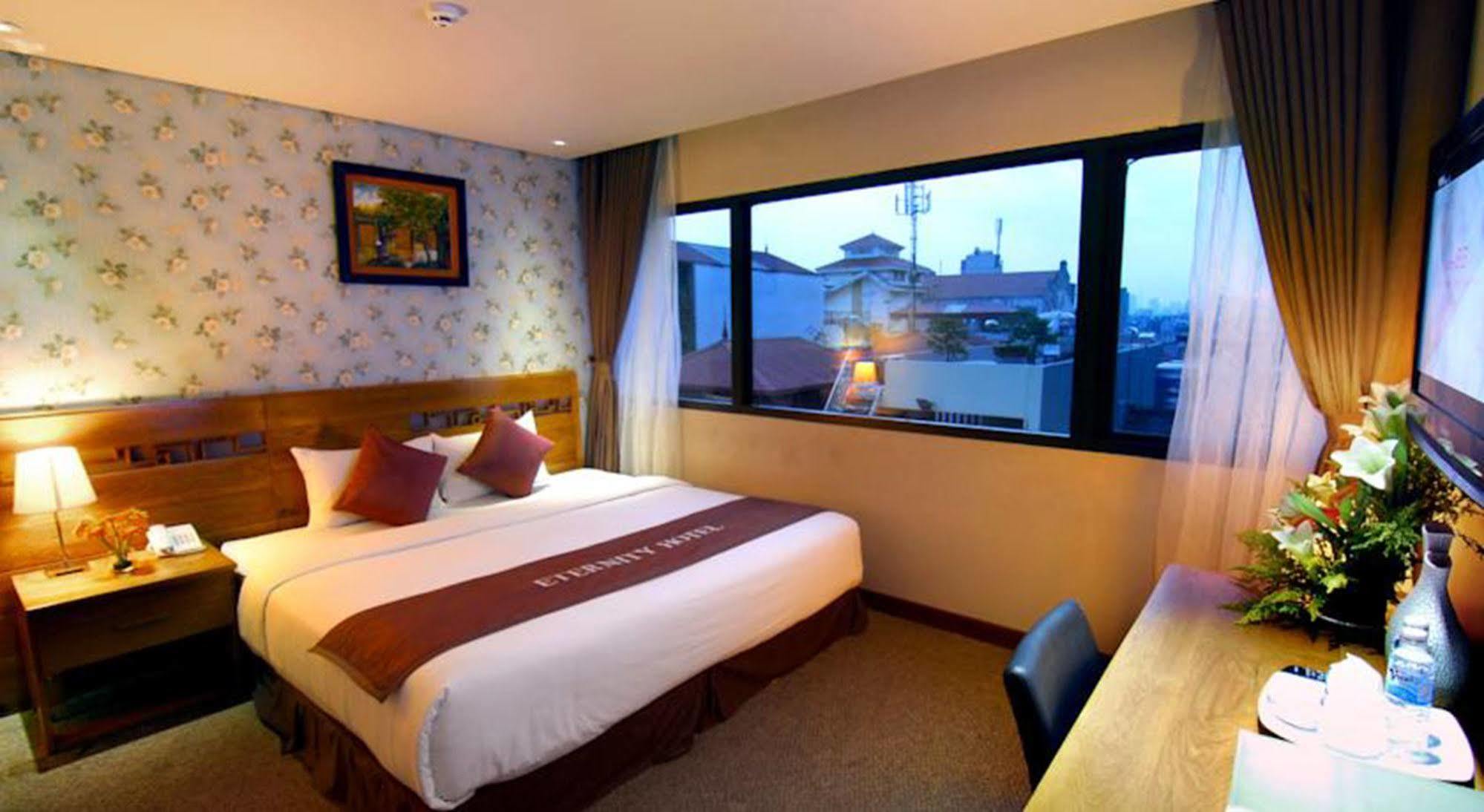 Eternity Hotel 3*