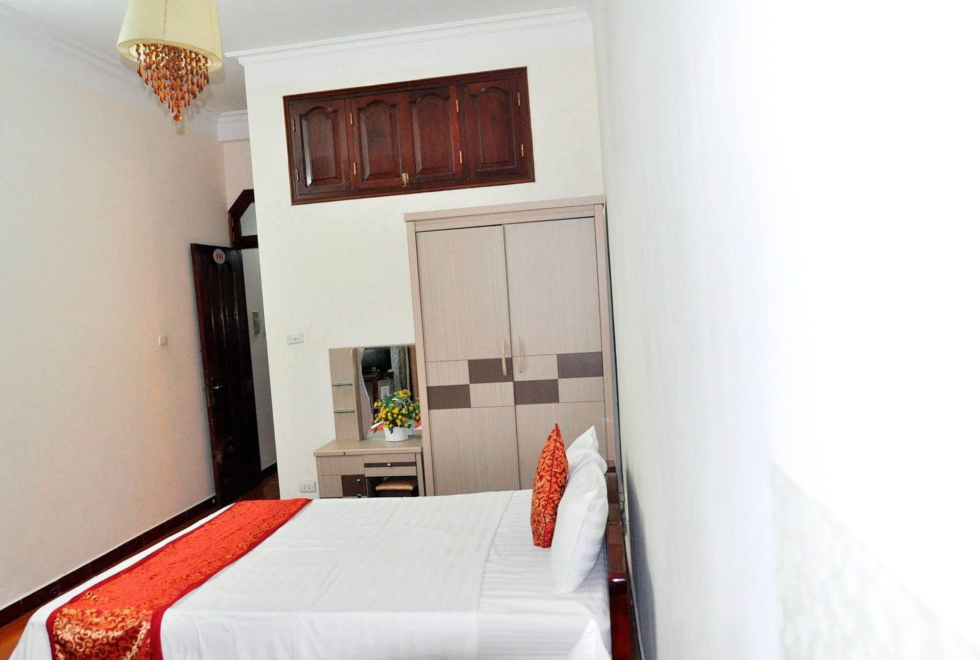 Grand 2 Khách sạn Hà Nội