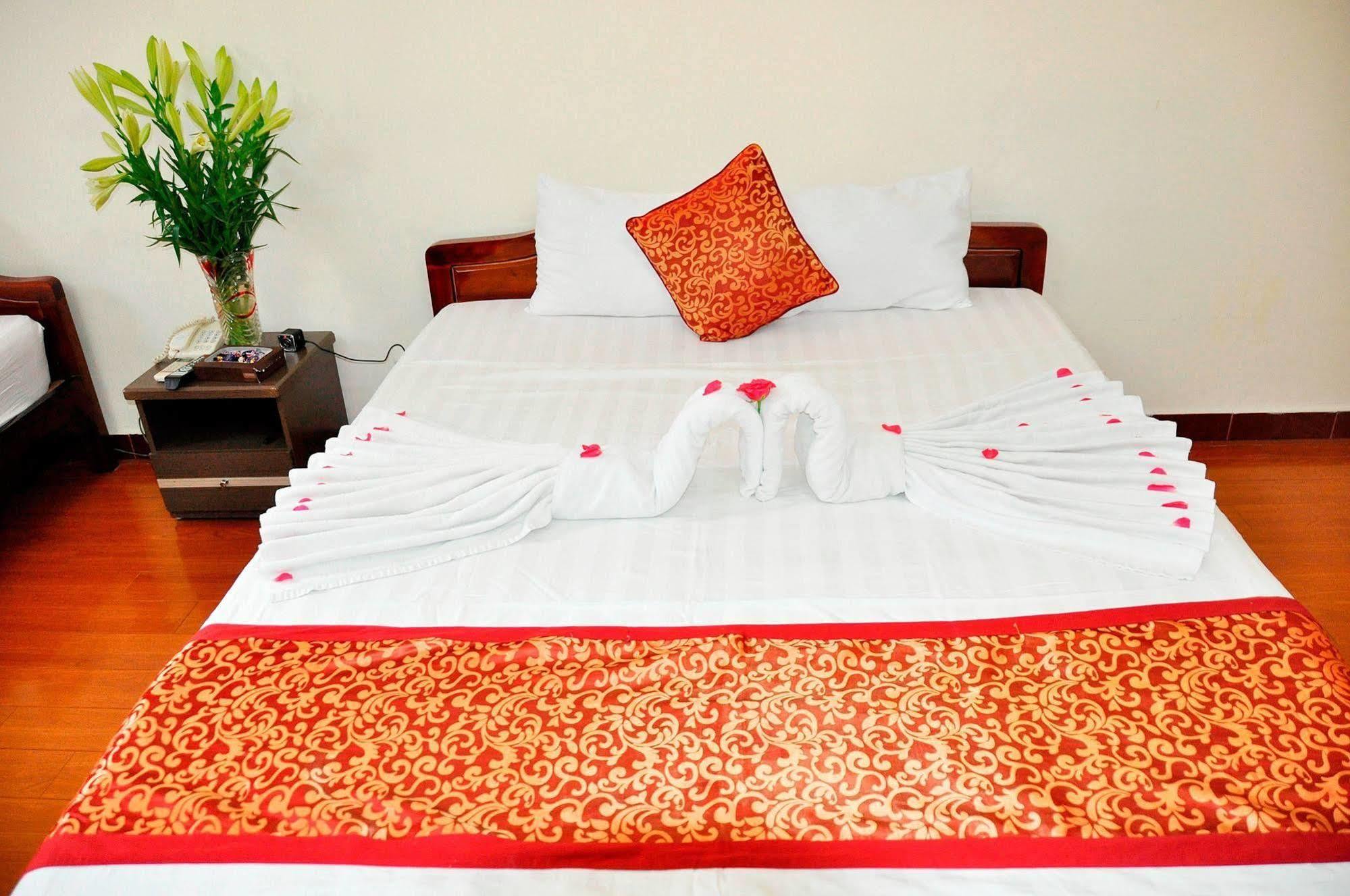 Grand 2 2* Hà Nội
