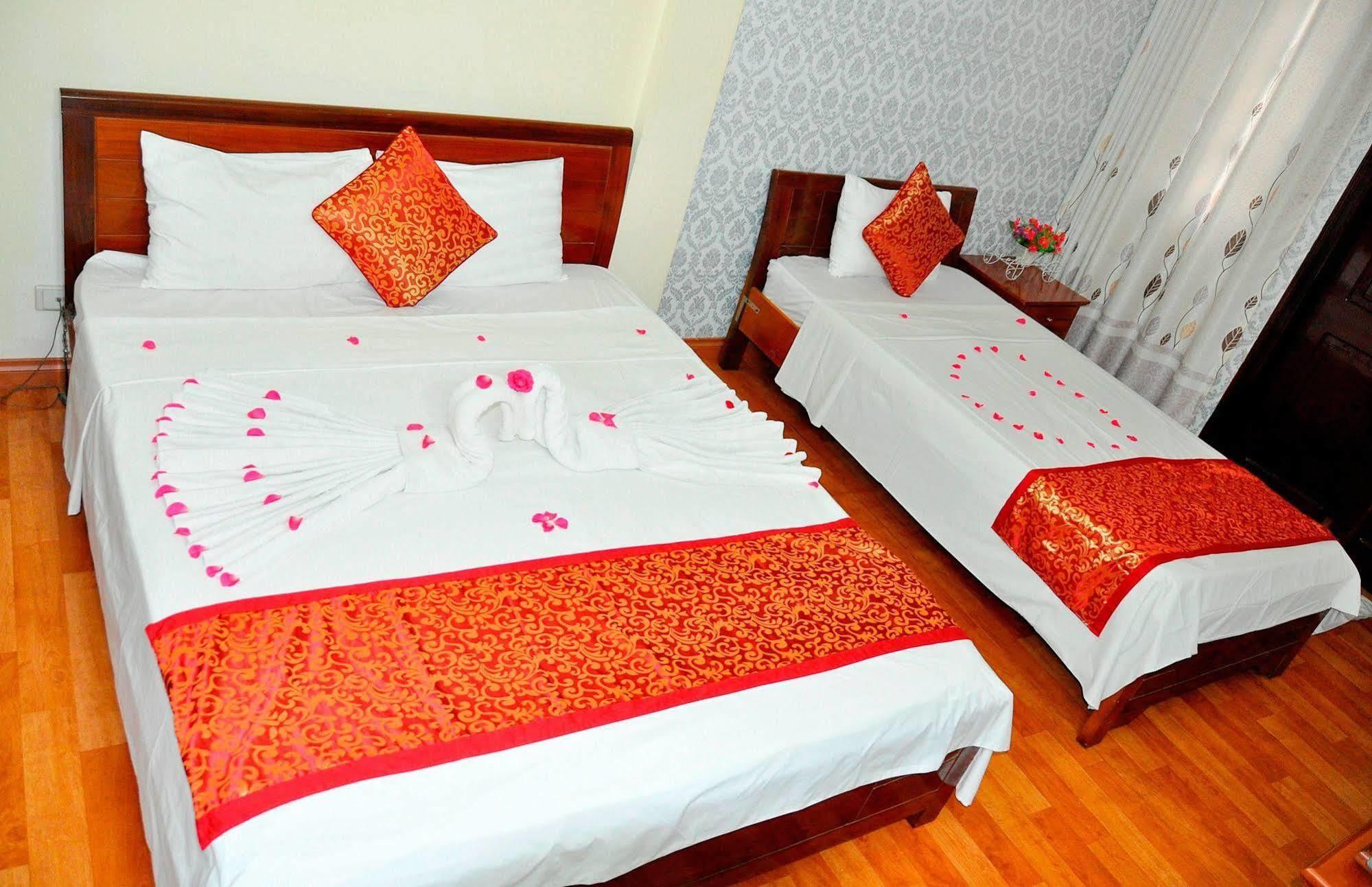 Grand 2 Khách sạn 2*