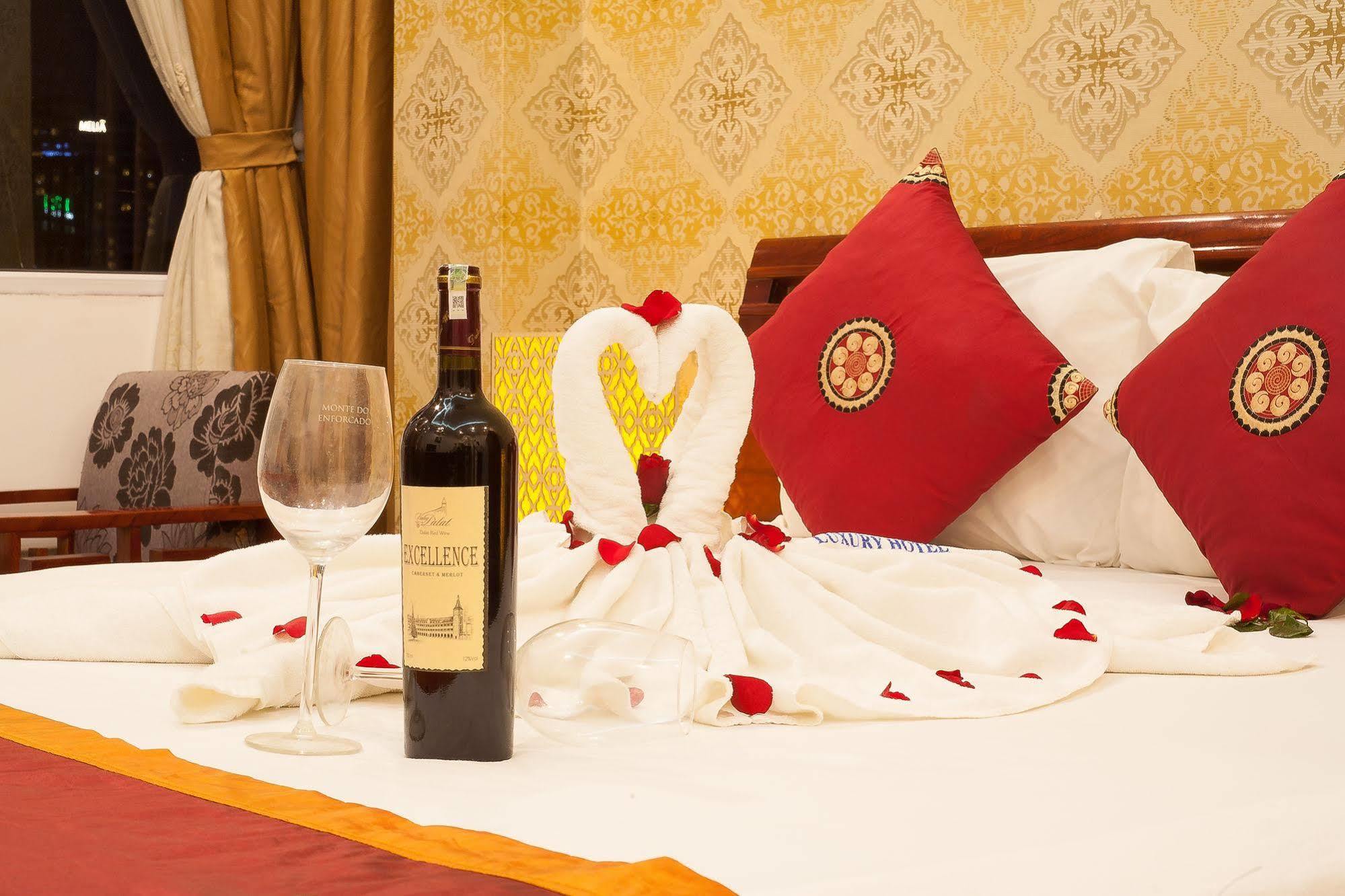 Luxury Hotel 3*