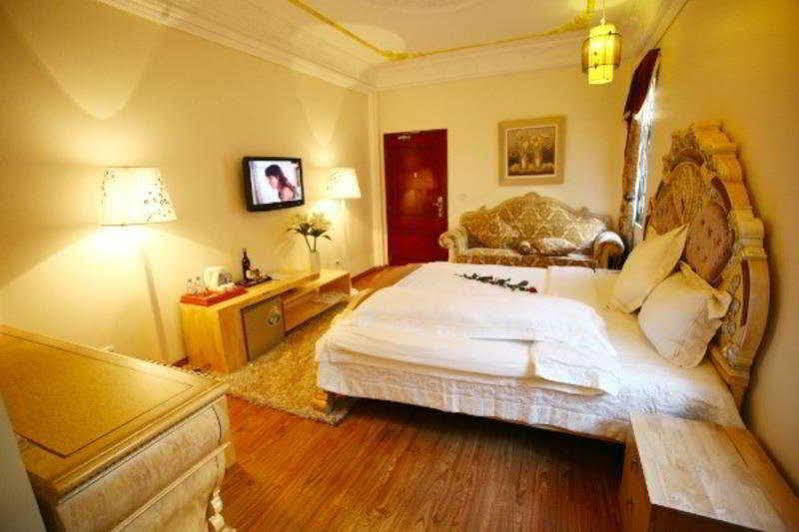 Premiere Hanz Memories Khách sạn 3*