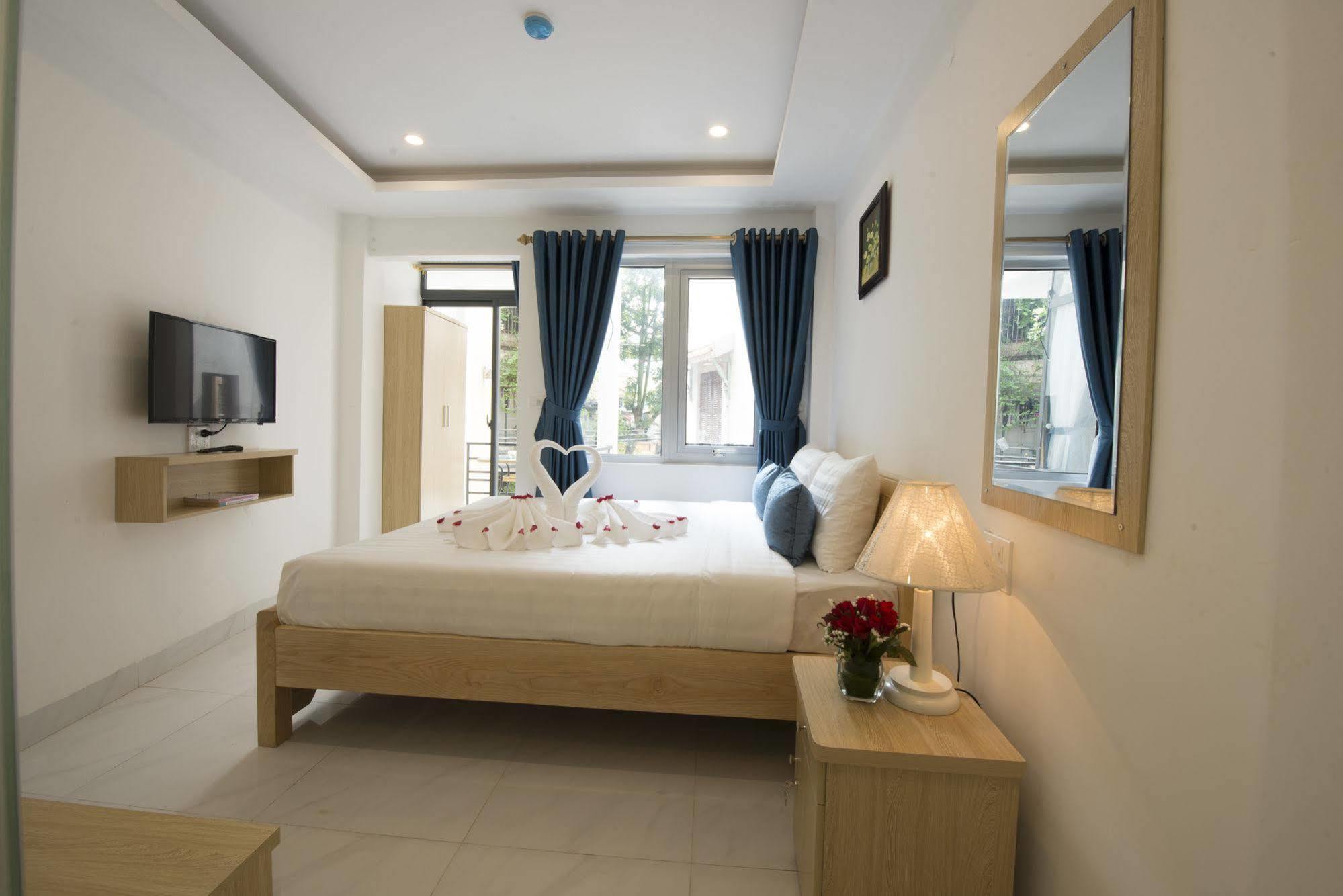 Hotel Ha Noi Holiday Center Hotel Hanoi