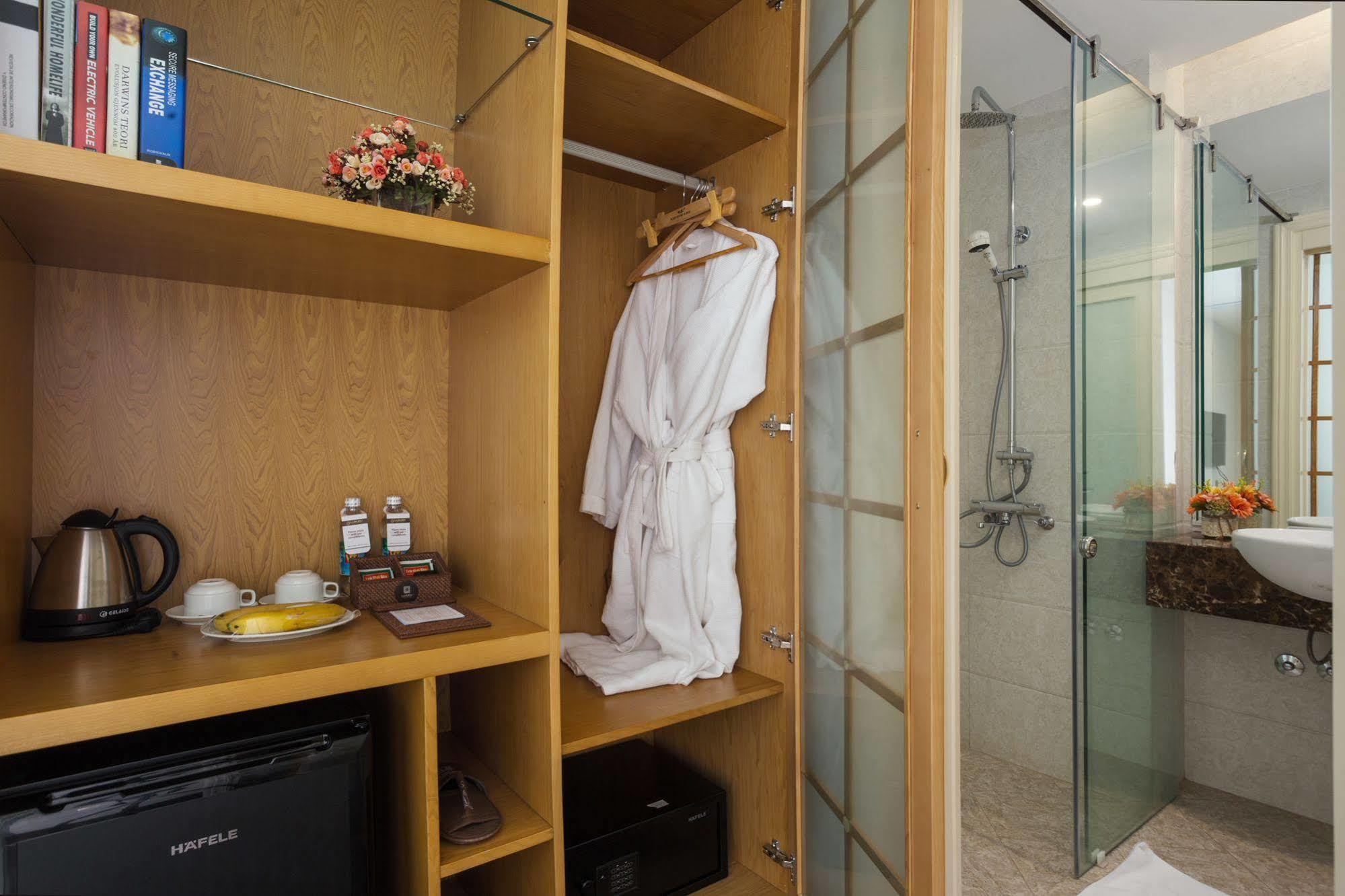 Hotel Luxury Old Quarter & Gym 4*