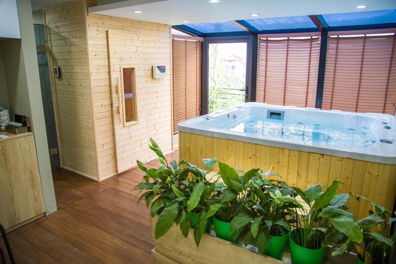 Eco House Aparthotel