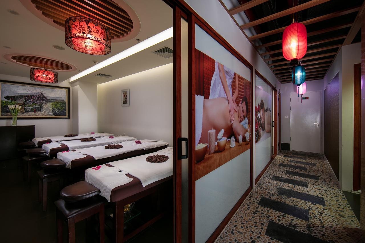 Hotel Grandiose & 4*