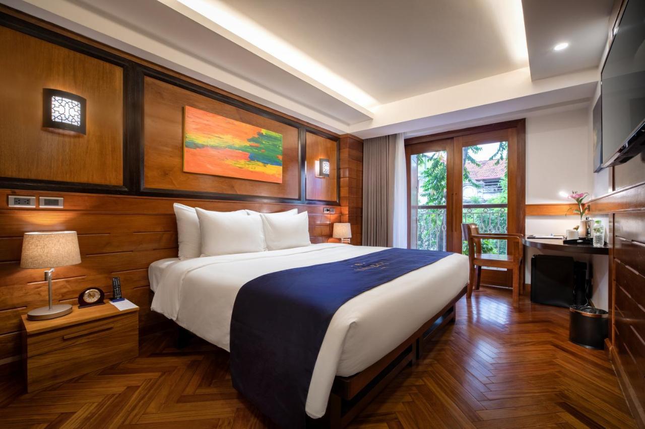 Bay & Restaurant 4* Hanoi