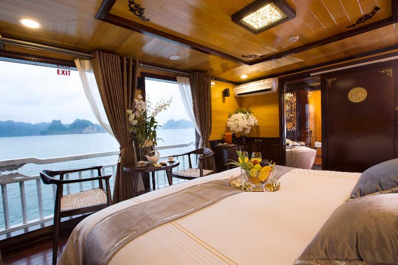 Hotel Hera Cruises 3*