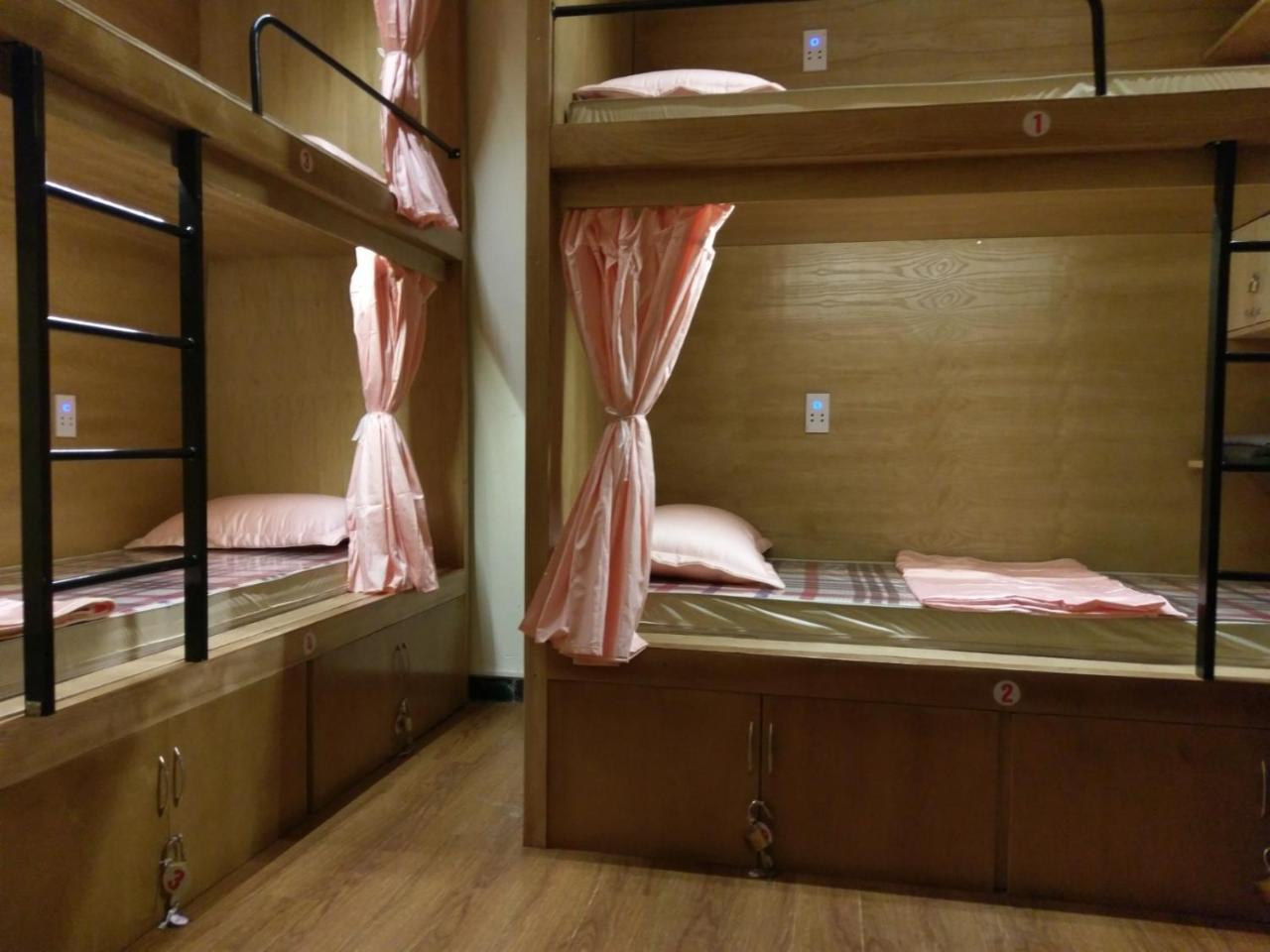 Capsule * Hanoi
