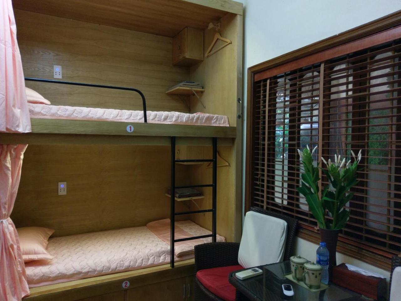 Capsule * Hanoi