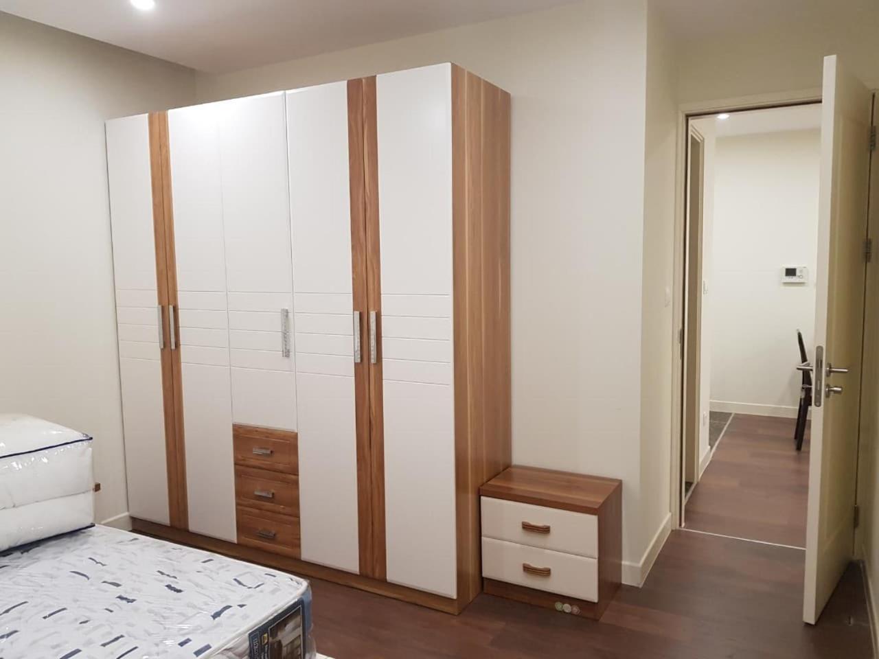 Bayhomes Imperia Garden Serviced