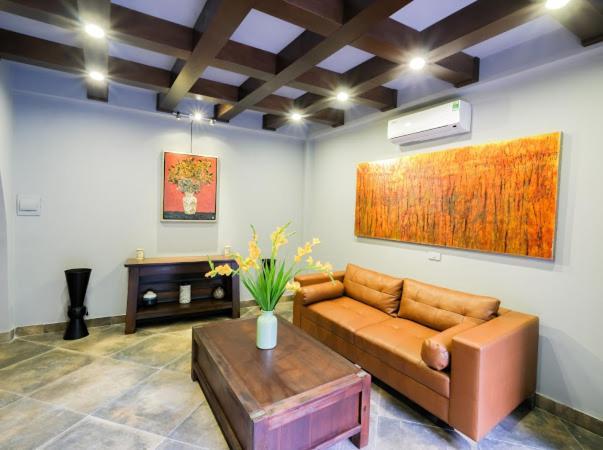Le Petit Hotel Hanoi