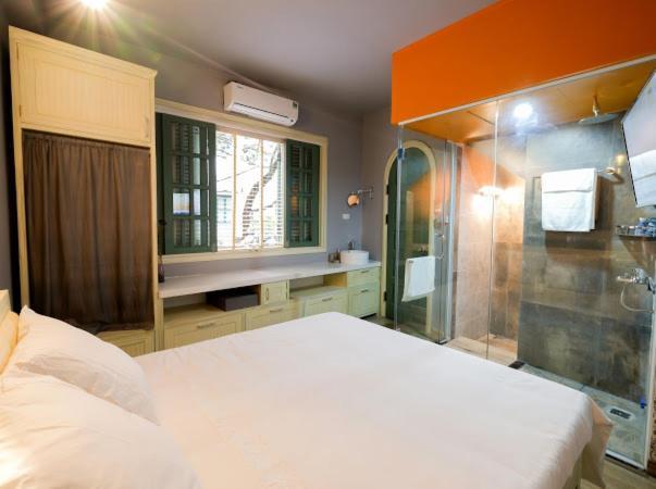 Le Petit Hotel