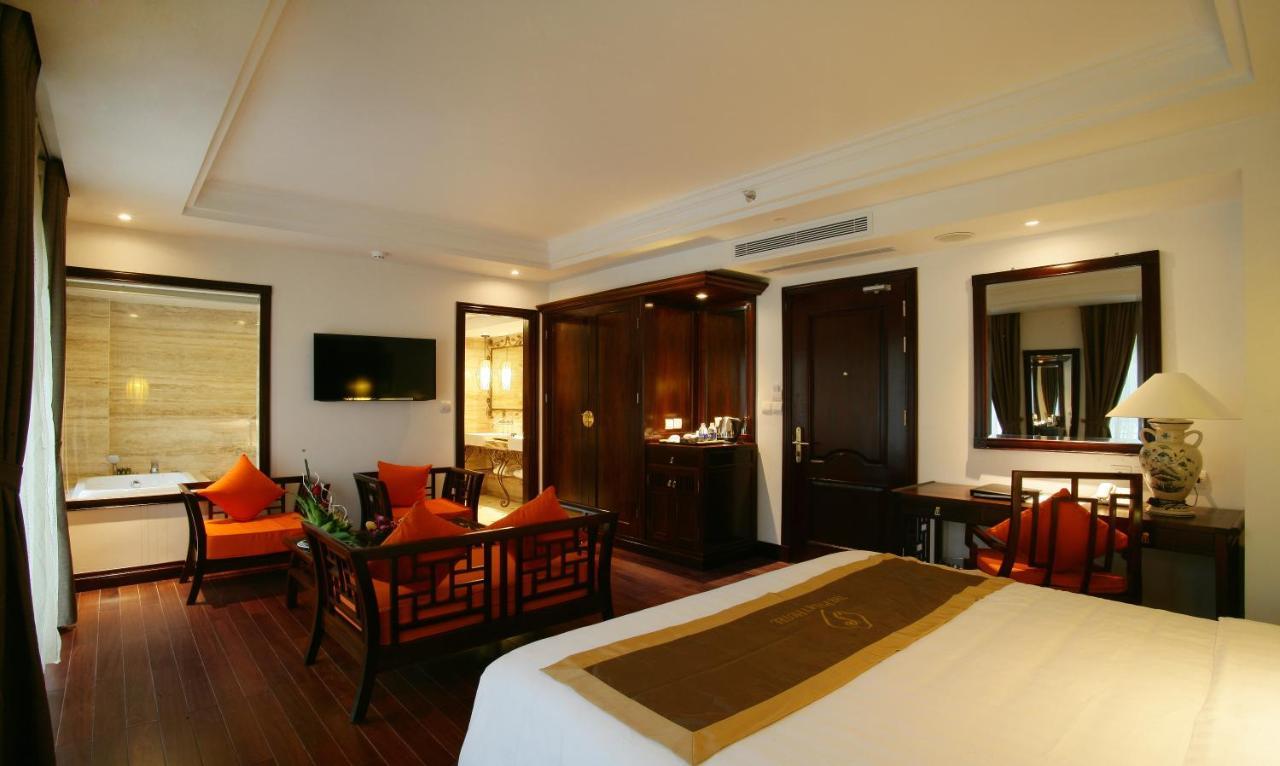 The Palmy & Hanoi