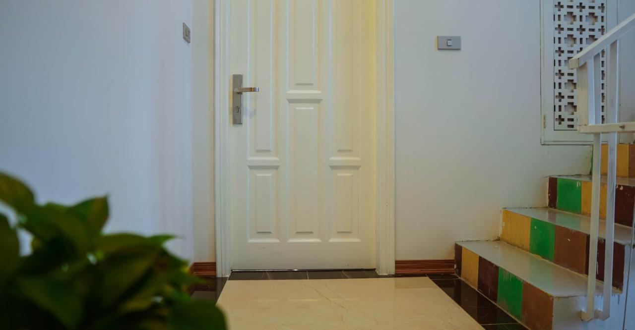 House Serviced 3*