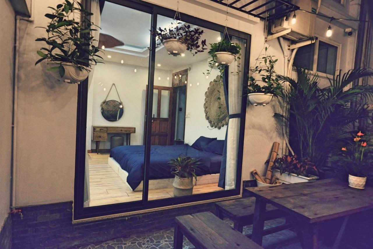 Homestay The Gallery House *