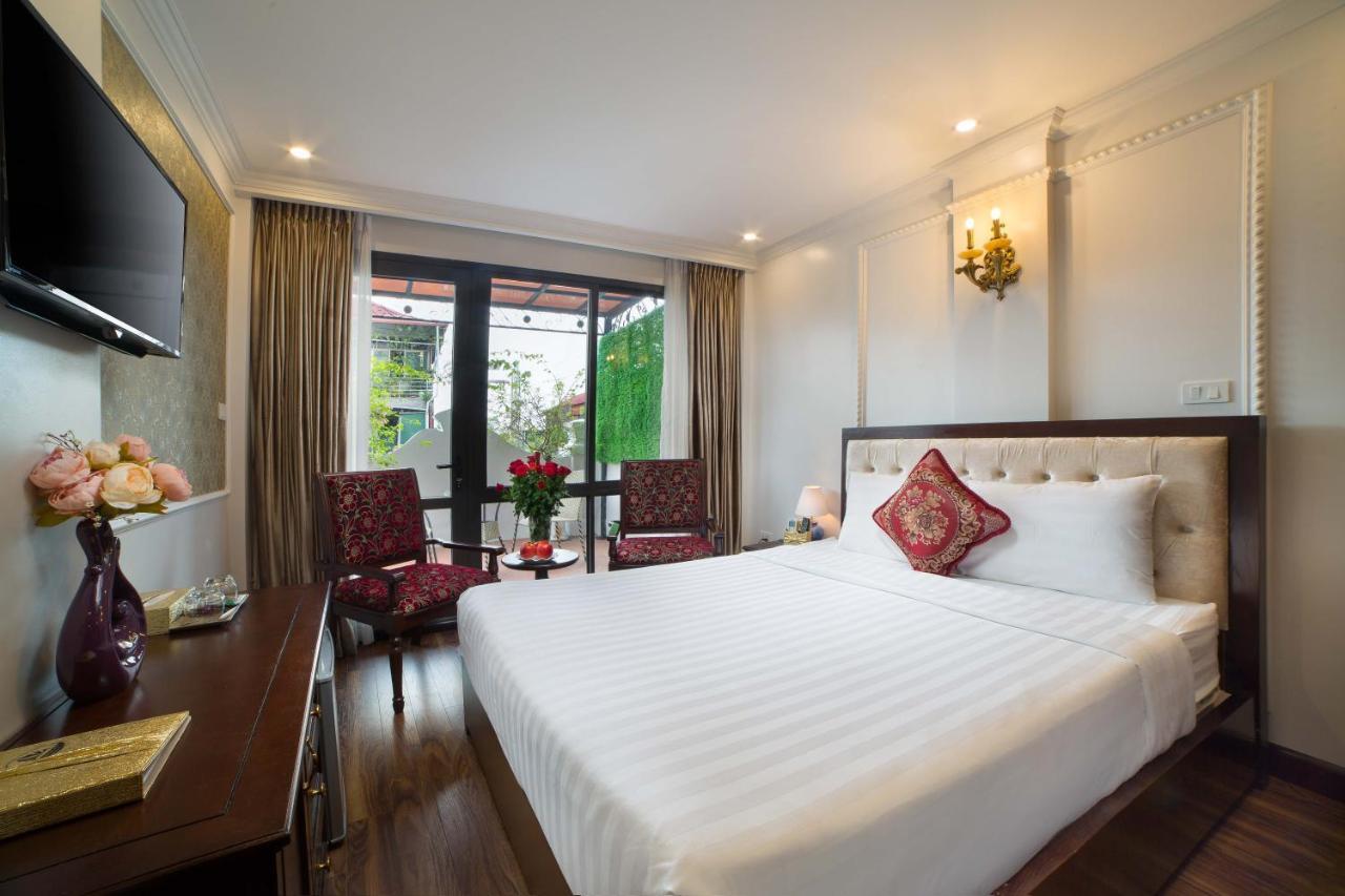 Hotel Golden Sail & 4*