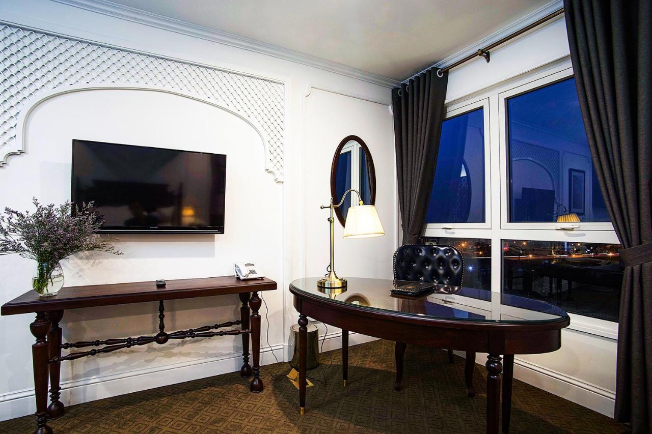 Hotel New Era &