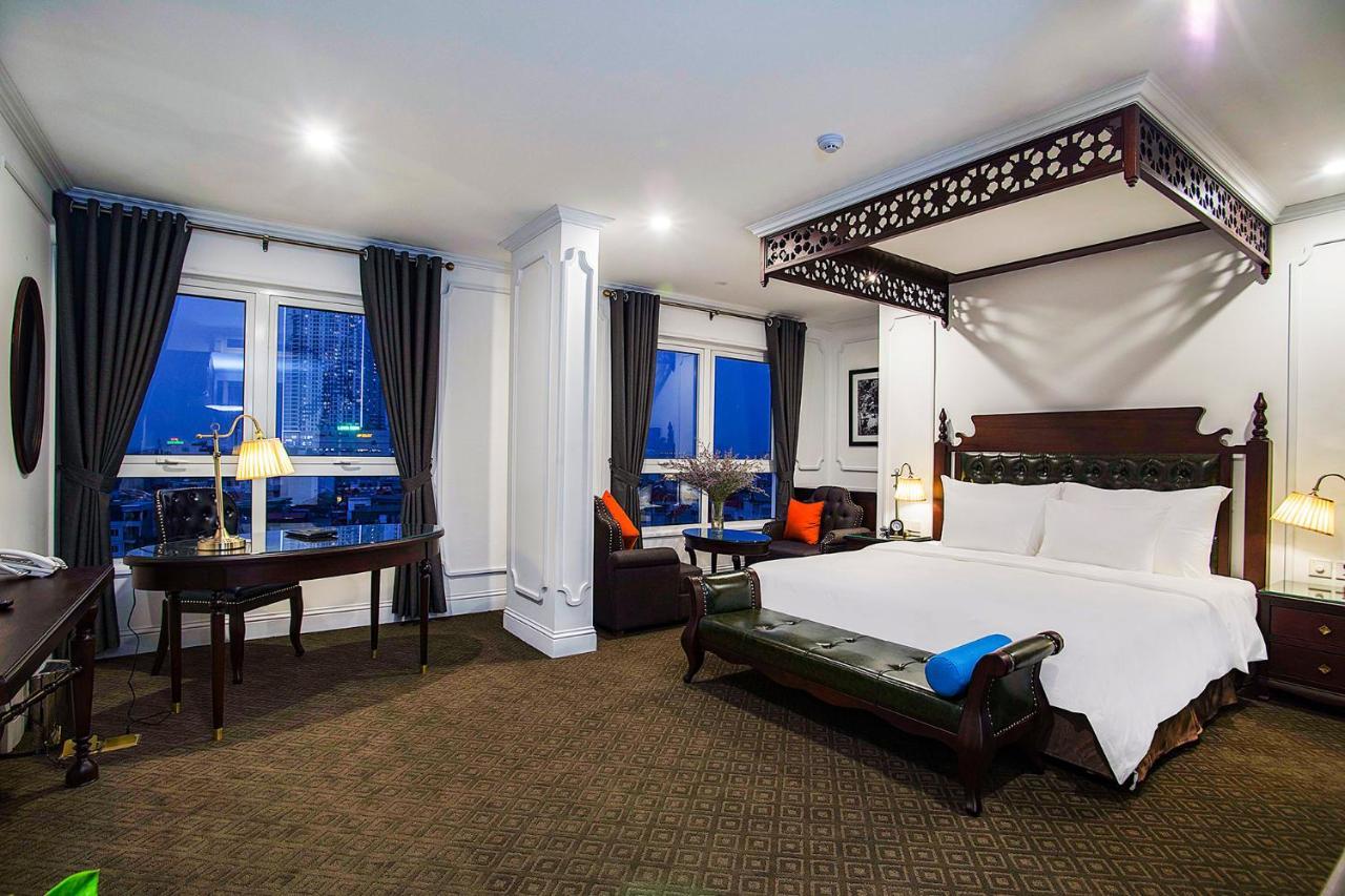 Hotel New Era & 4*