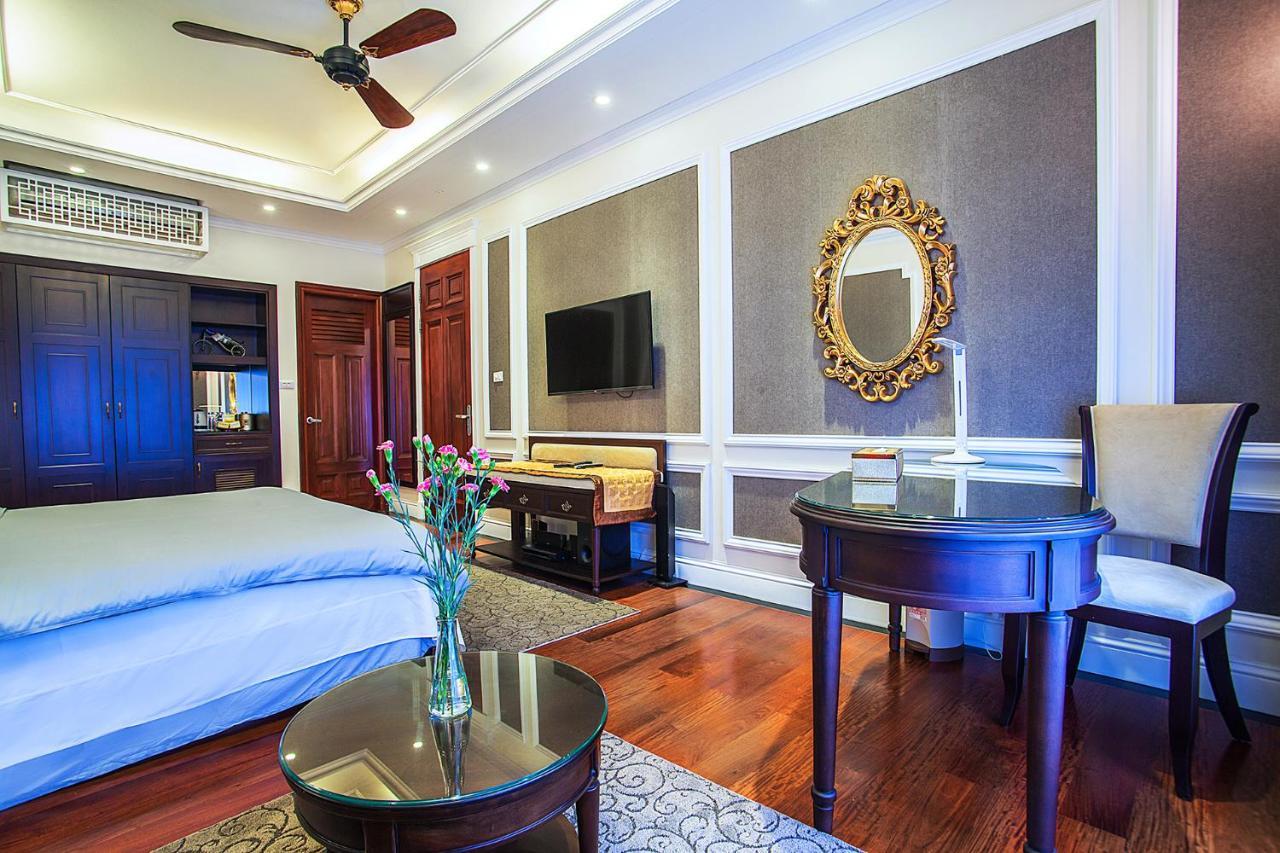 New Era & Hotel 4*