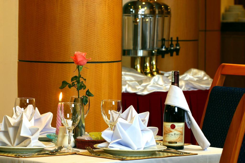 Hotel Majestic Salute Hanoi