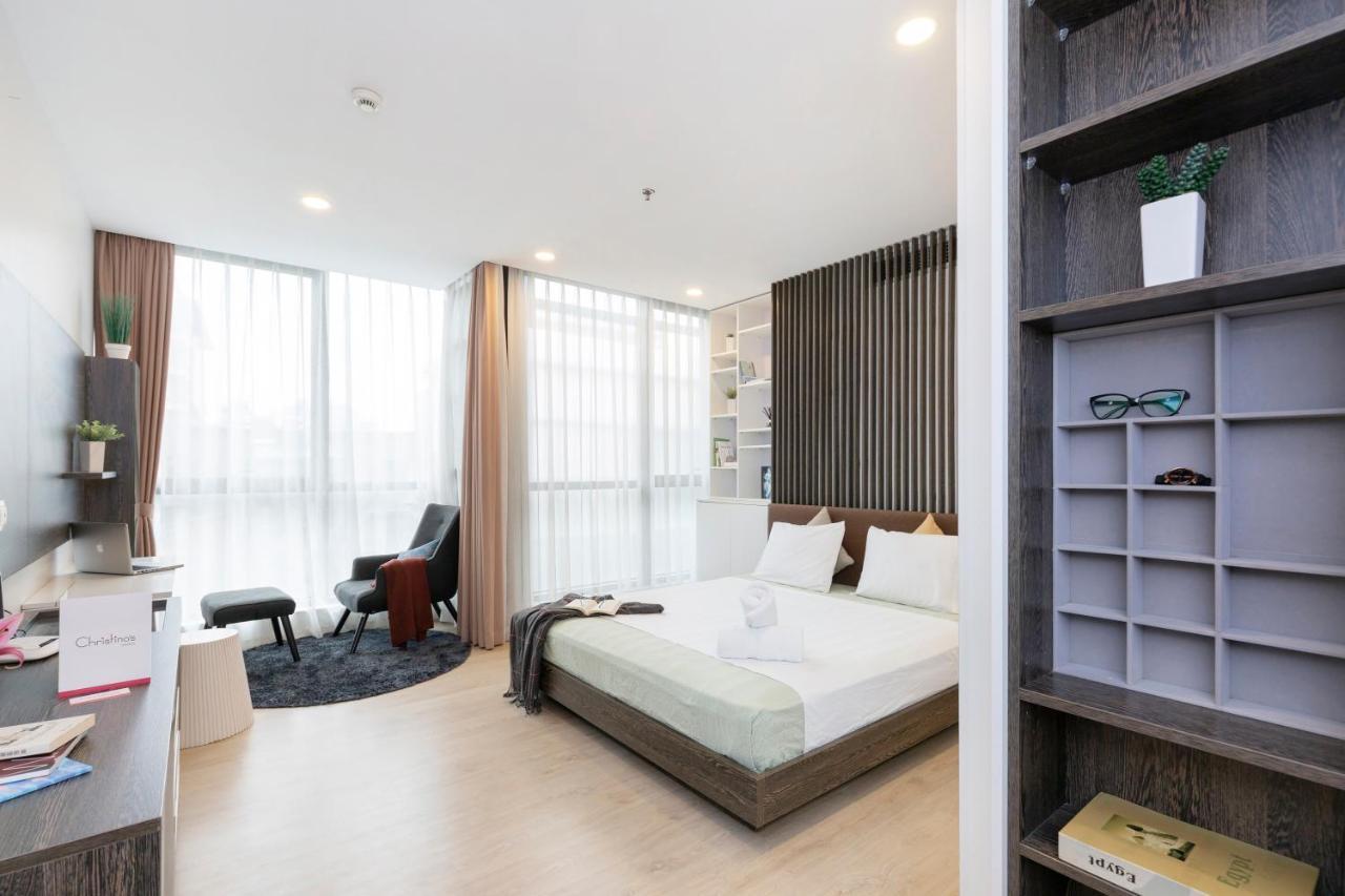 Christina's - Lancaster City Living * Hanoi