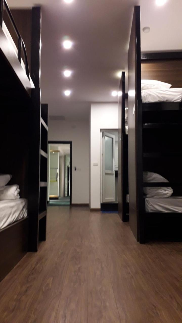Rocks Hostel *