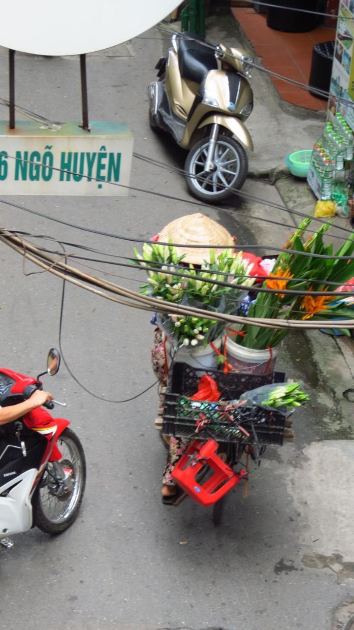 Massive * Hanoi
