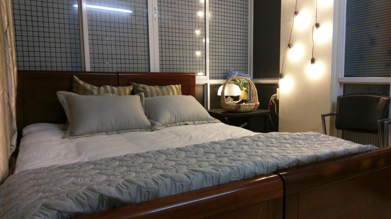 Capsule Capsule hotel *