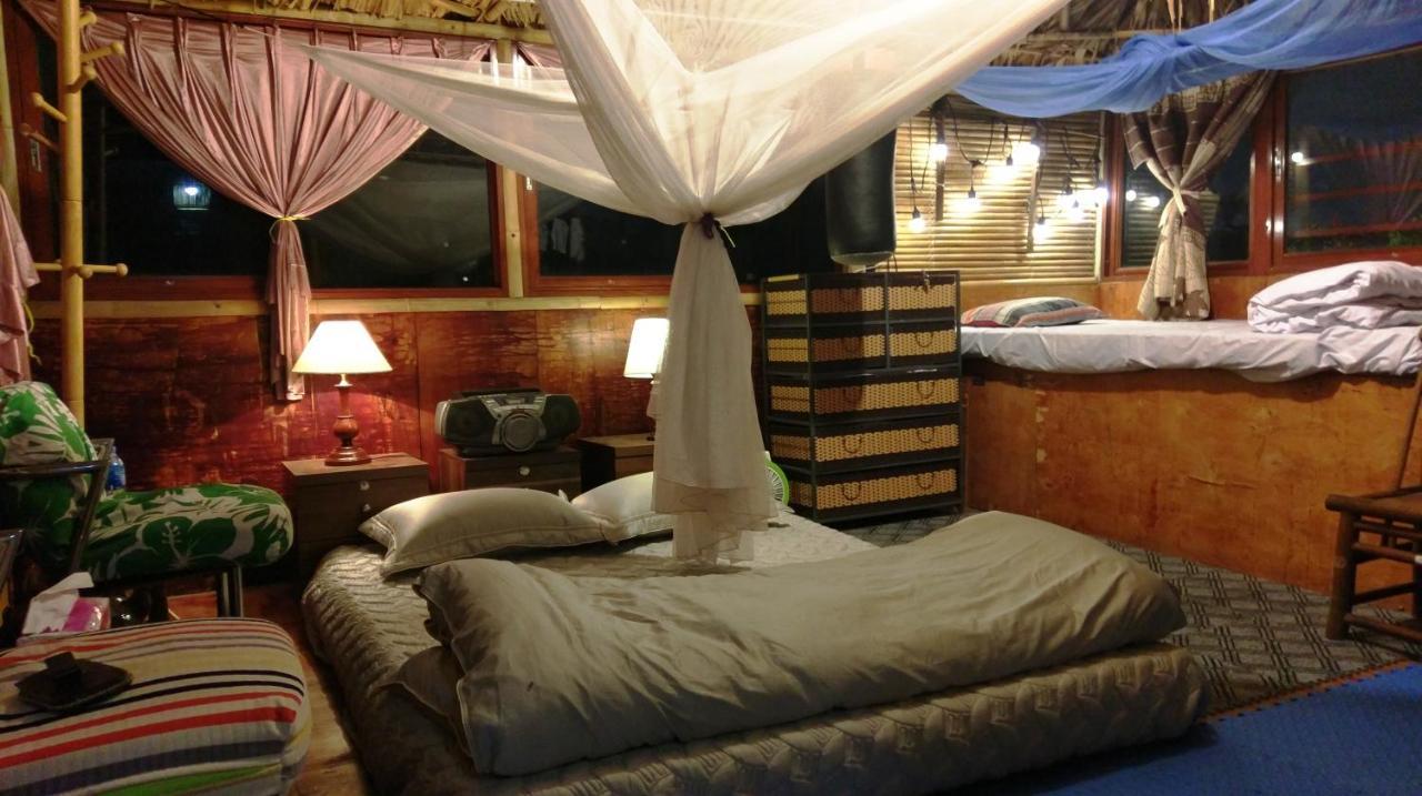 Capsule Capsule hotel Hanoi