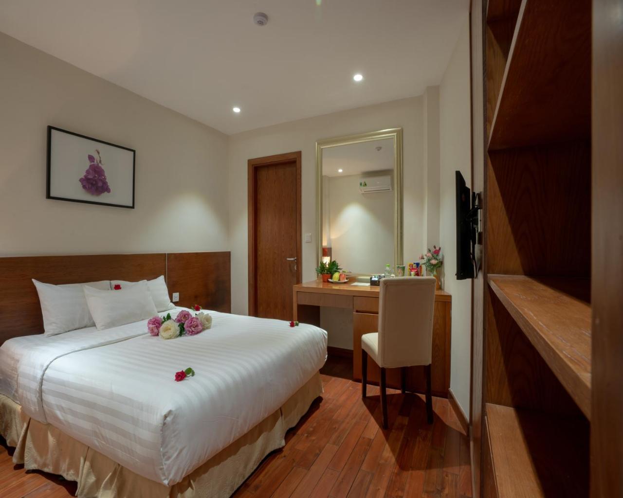 Hovi Universal - My 2* Hanoi