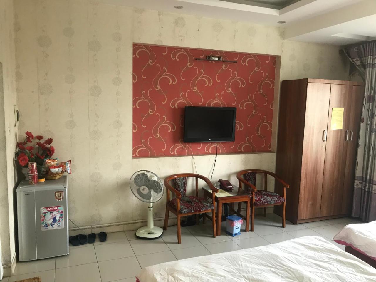 Spot On 693 Hoàng Long Khách sạn tình yêu 2*