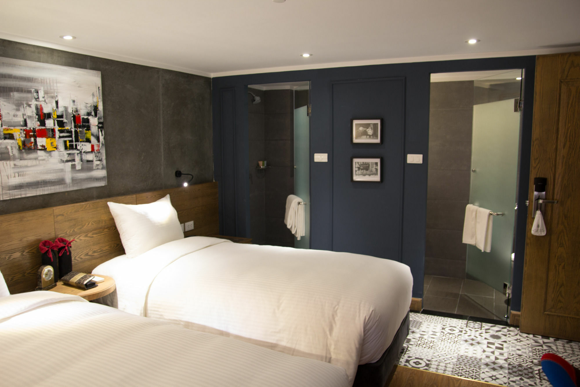 Bespoke Trendy Hanoi
