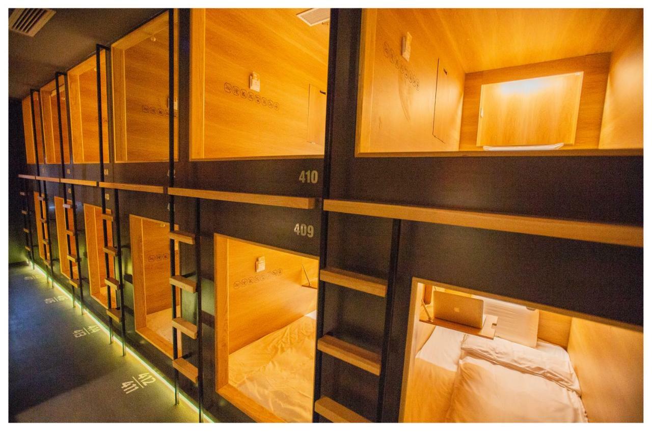 Khan Hoang Capsule (adults Only) Hostel