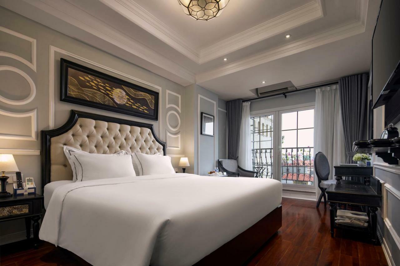 Hotel Acoustic & 4*