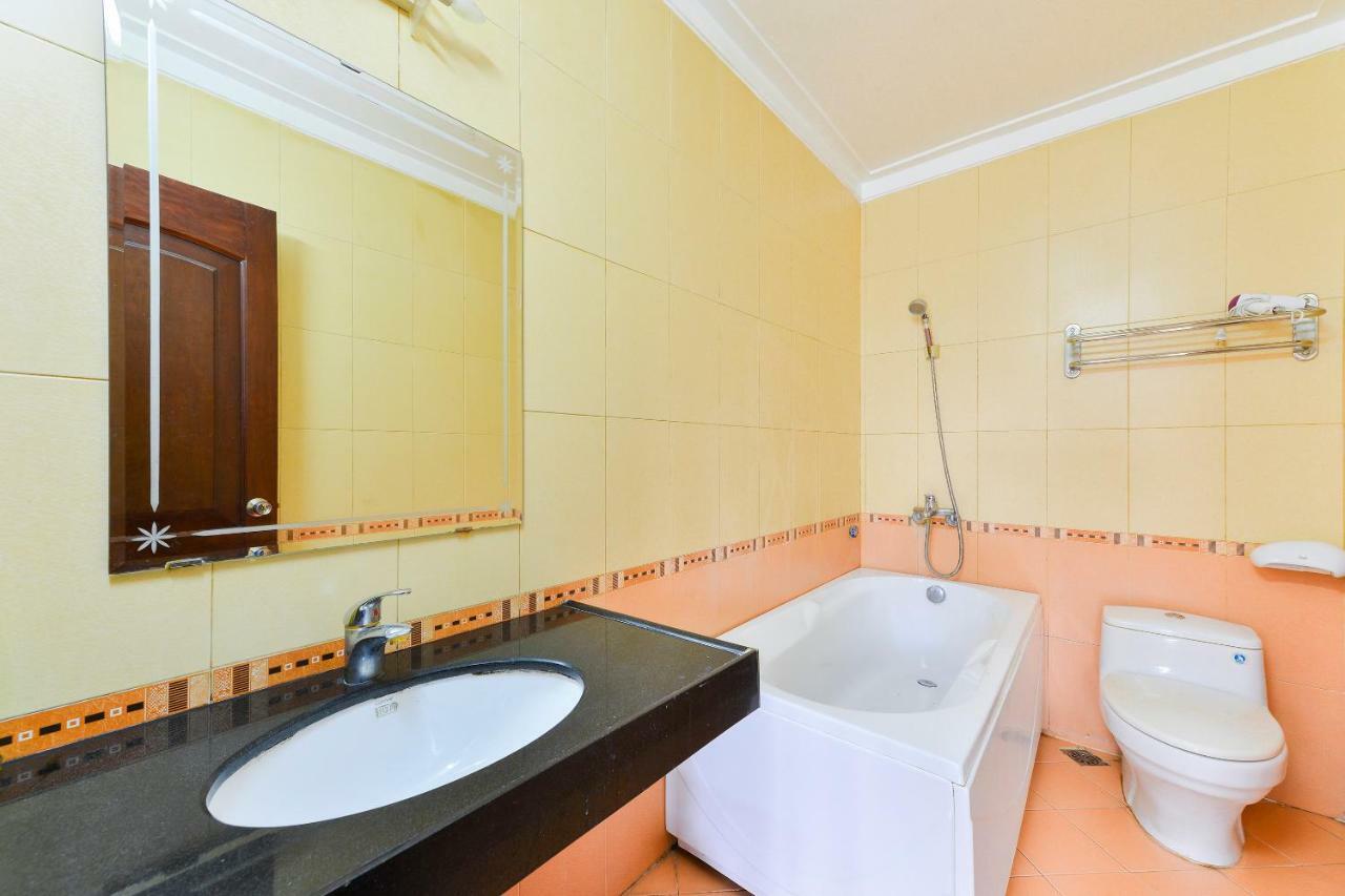 Oyo 216 Alisa Hotel Hanoi