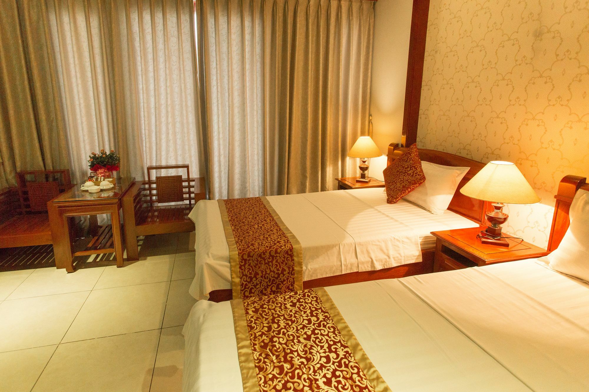 Thanh Hung Hotel *